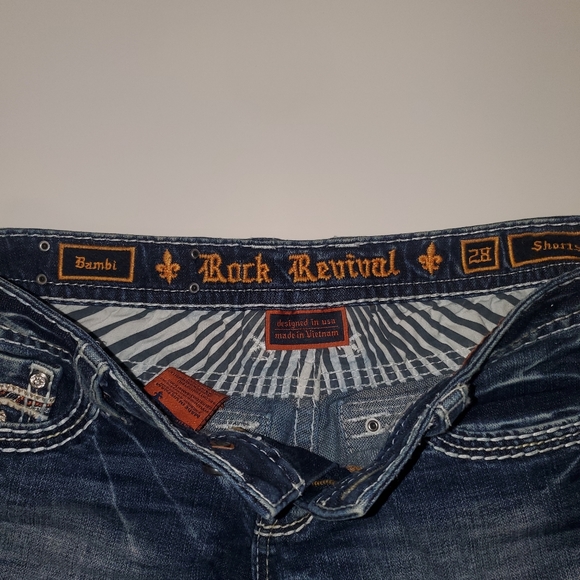 Rock Revival Bambi Denim Shorts Women's 28 Blue Jean Booty Embroided Bling Cut - Picture 7 of 16